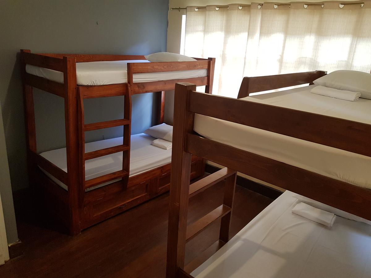 Kamuning Transient Hostel كويزون سيتي المظهر الخارجي الصورة