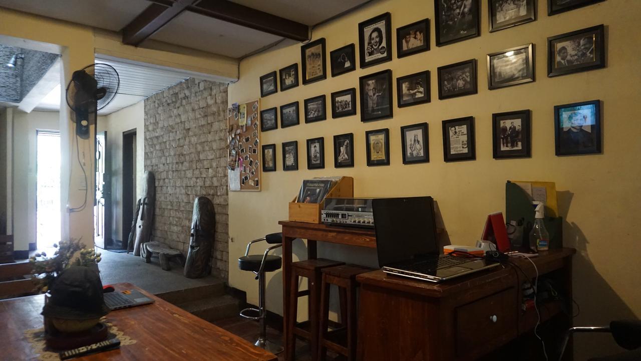Kamuning Transient Hostel كويزون سيتي المظهر الخارجي الصورة