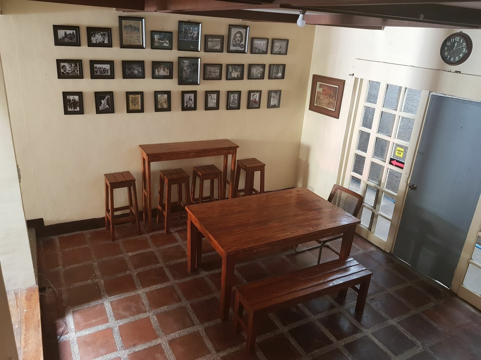 Kamuning Transient Hostel كويزون سيتي المظهر الخارجي الصورة