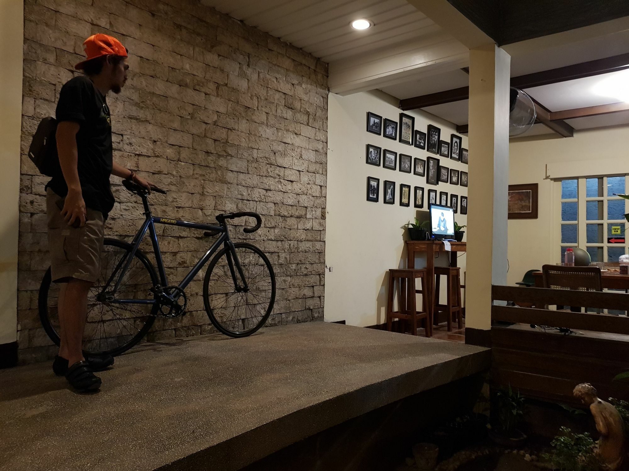 Kamuning Transient Hostel كويزون سيتي المظهر الخارجي الصورة